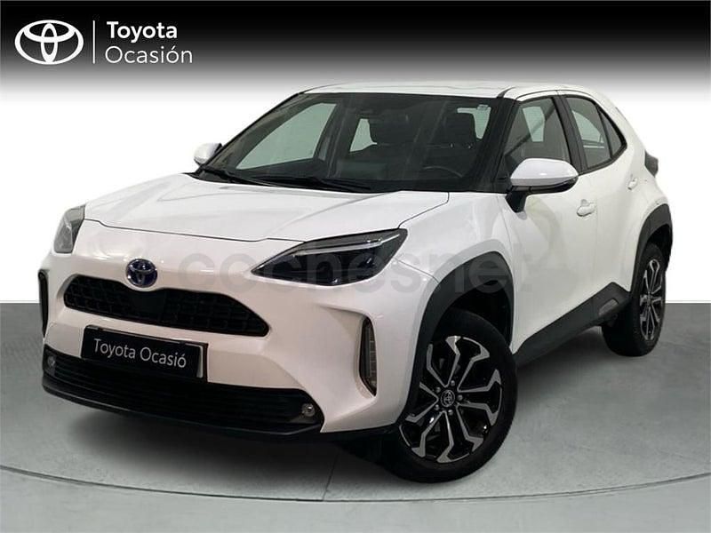 Usado Toyota Yaris Cross Active 116 CV (85 kW) 2022 Blanco SUV