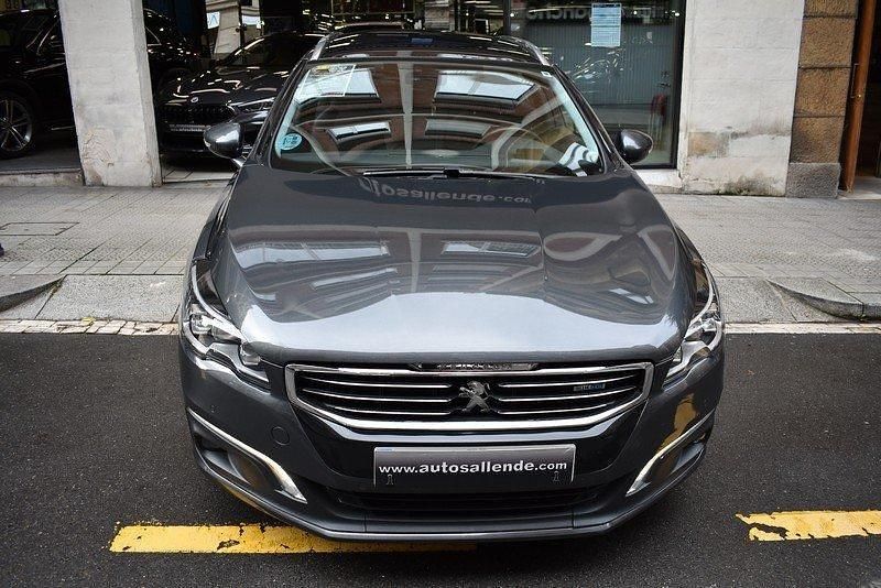 Usado Peugeot 508 SW Allure 180 CV (132 kW) 2016 Gris shark Familiar