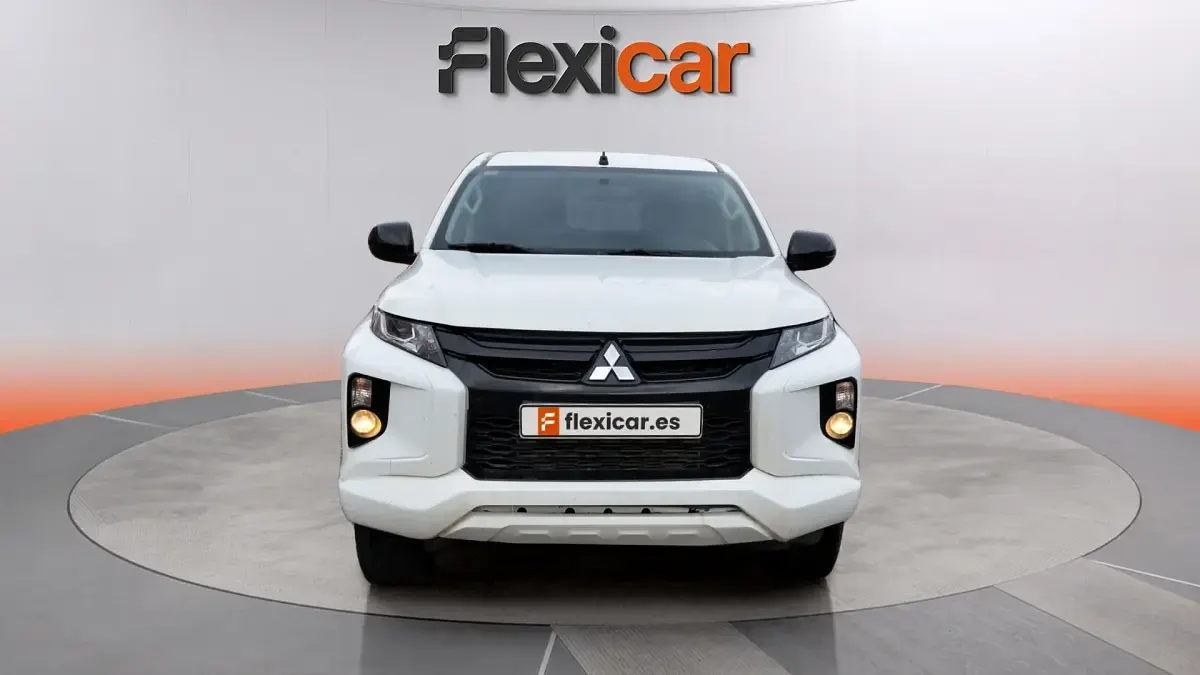 Usado Mitsubishi L200 150 CV (110 kW) 2020 Blanco Pickup/Camioneta