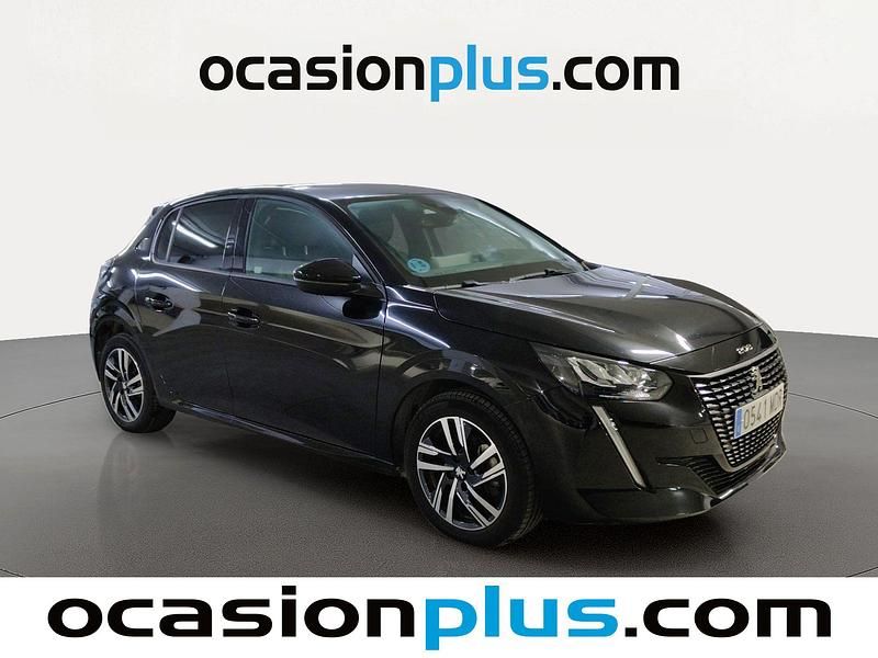 Usado Peugeot 208 Allure 102 CV (75 kW) 2023 Negro Utilitario