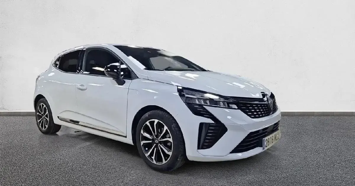 Usado Renault Clio Techno 100 CV (73 kW) 2023 Utilitario