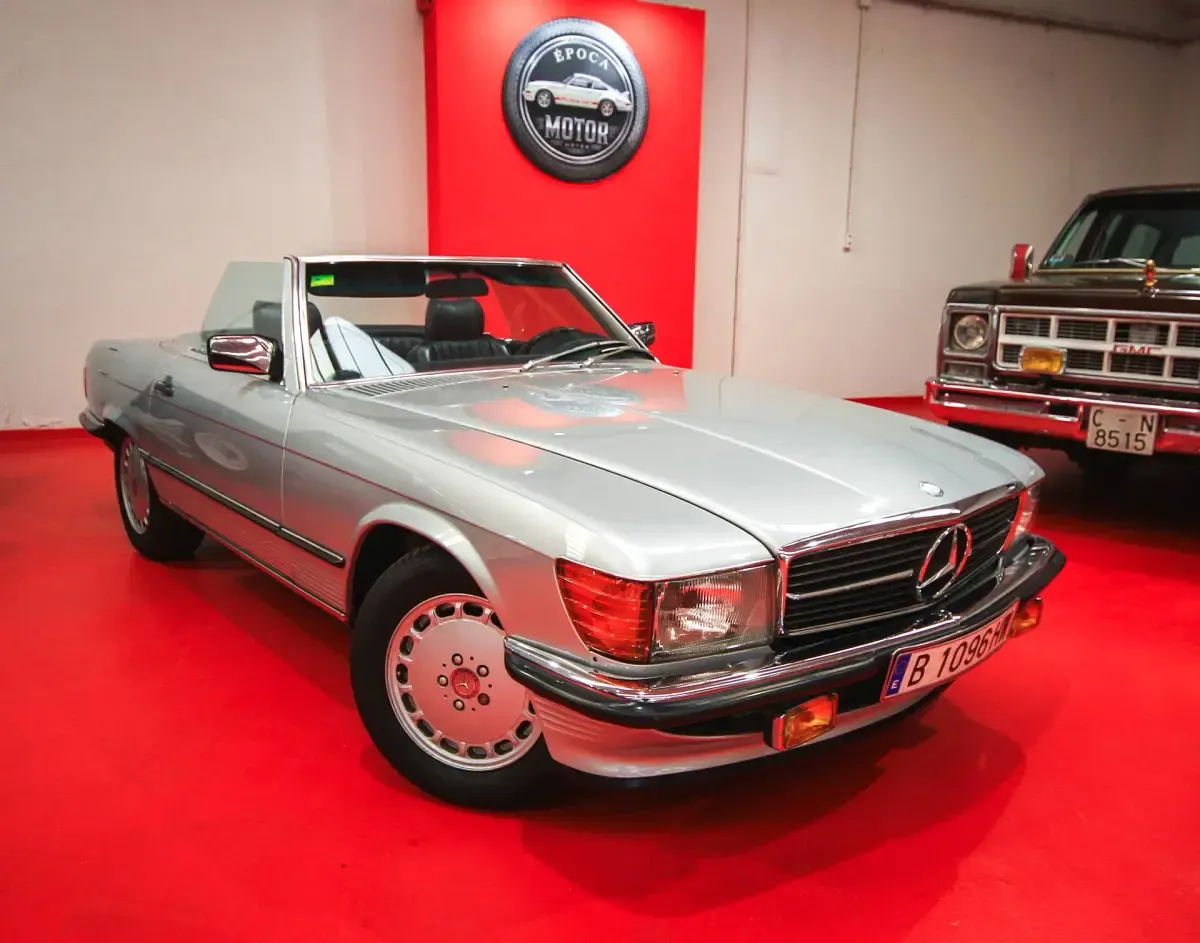 Usado Mercedes SL420 218 CV (160 kW) 1987 Gris Descapotable
