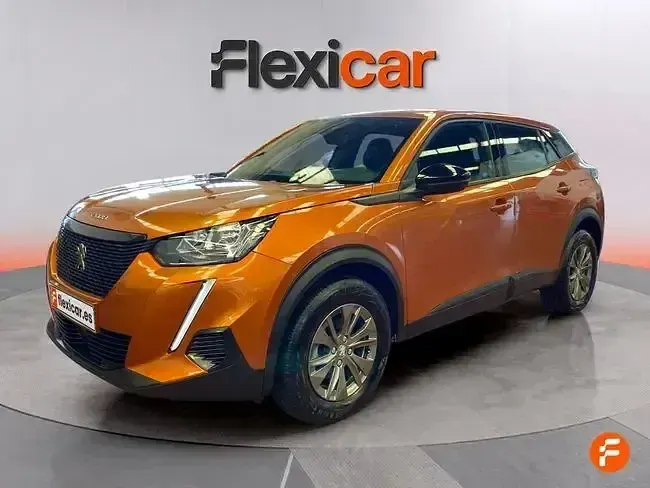 Usado Peugeot 2008 Active 130 CV (95 kW) 2023 Naranja SUV