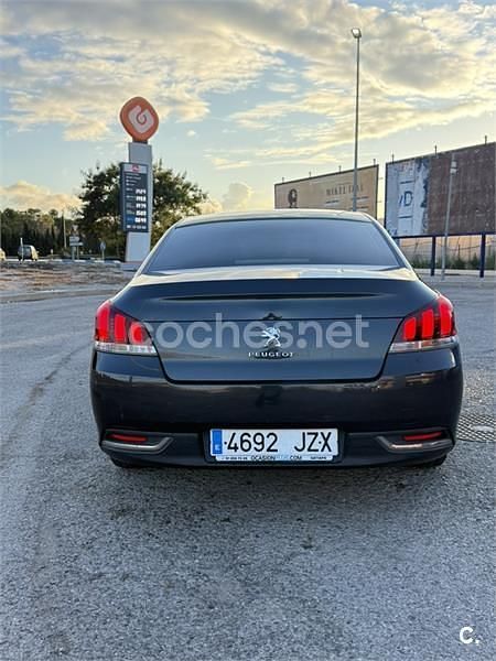 Usado Peugeot 508 Allure 120 CV (88 kW) 2017 Negro Berlina