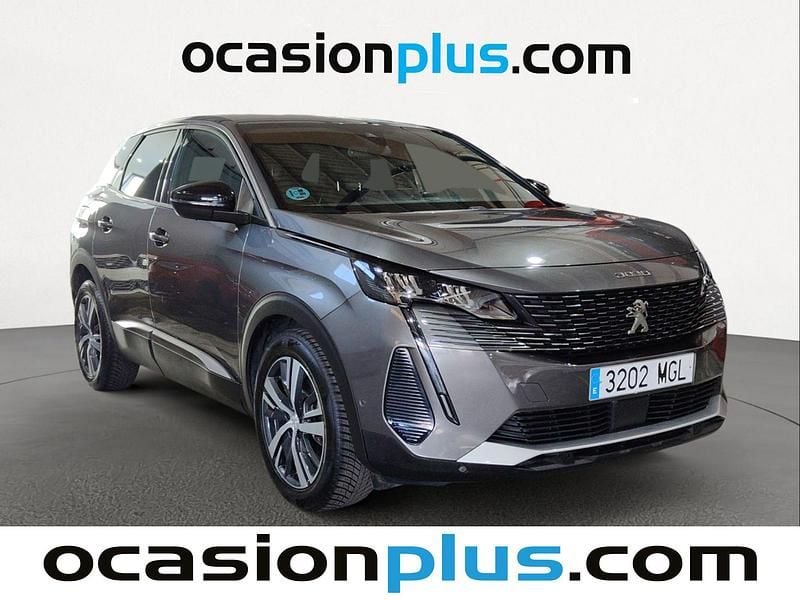 Usado Peugeot 3008 Allure 131 CV (96 kW) 2023 Gris SUV