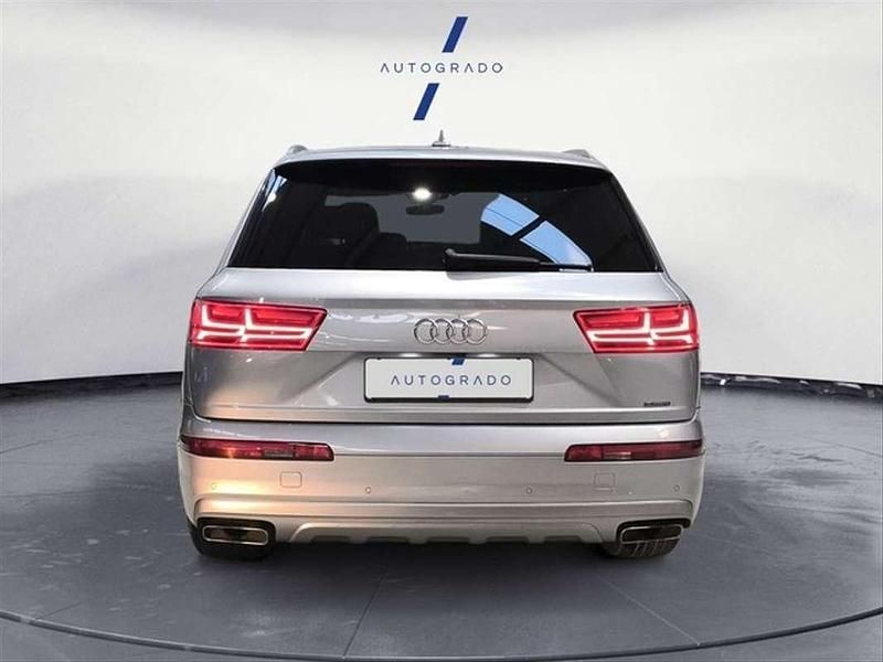 Usado Audi Q7 Premium 272 CV (200 kW) 2015 Gris / plata SUV