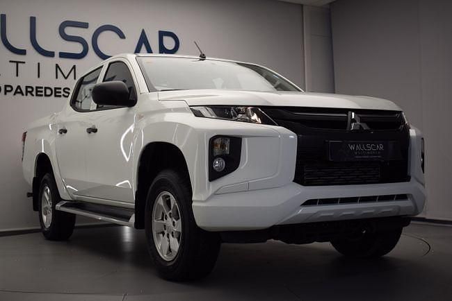 Usado Mitsubishi L200 150 CV (110 kW) 2022 Blanco Pickup/Camioneta