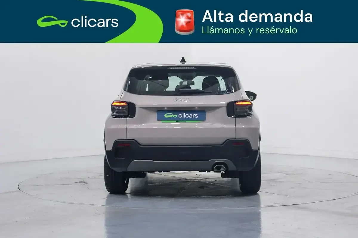 Usado Jeep Avenger Longitude 100 CV (73 kW) 2023 Blanco SUV