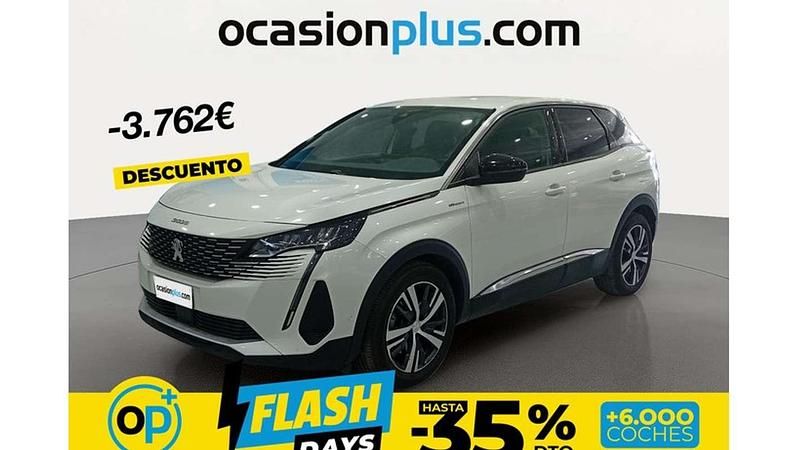 Usado Peugeot 3008 Allure 156 CV (114 kW) 2023 Blanco Monovolumen