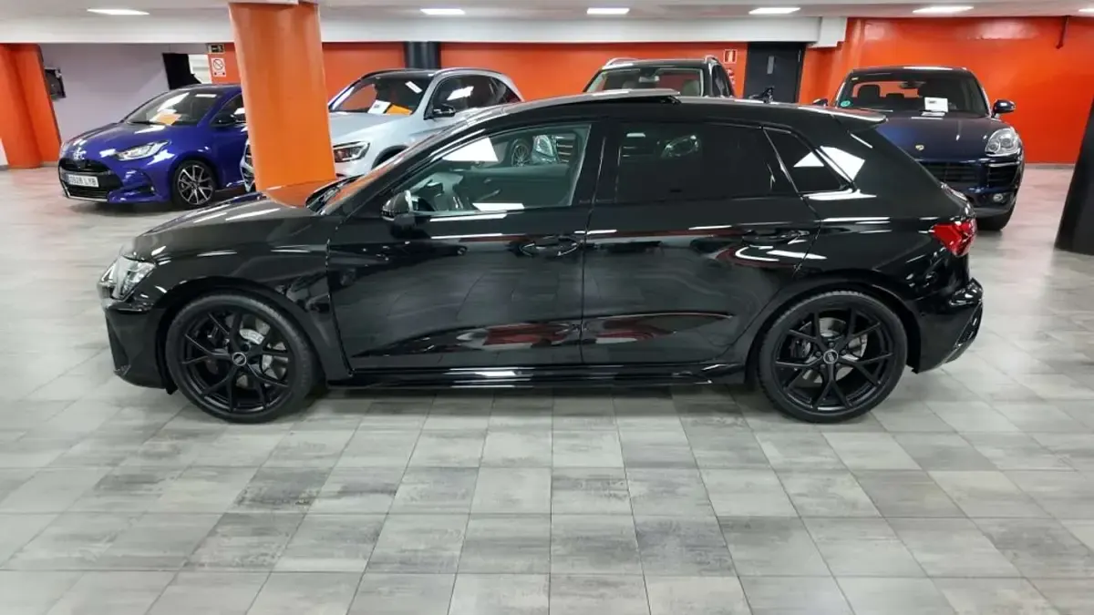 Nuevo Audi RS3 Sportback 400 CV (294 kW) 2026 Negro Utilitario
