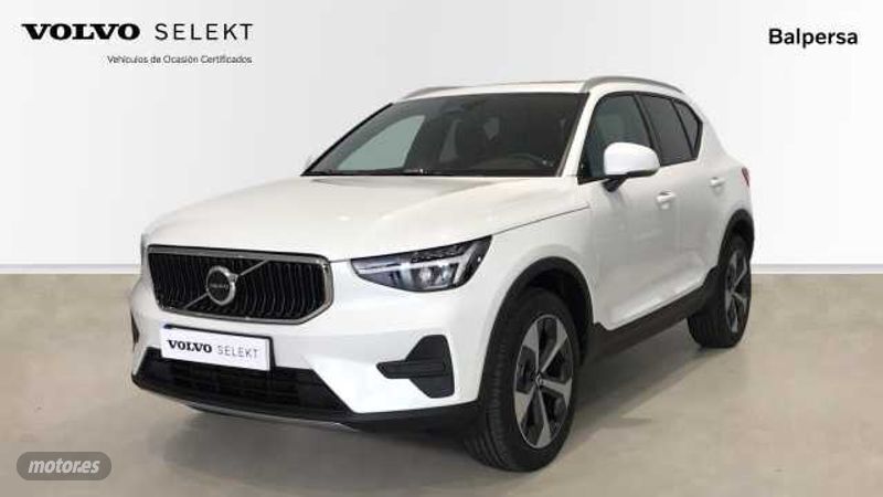 Blanco Nuevo 2025 Volvo XC40 Core SUV | 45.990 € (Precio justo) - Imagen 1/4
