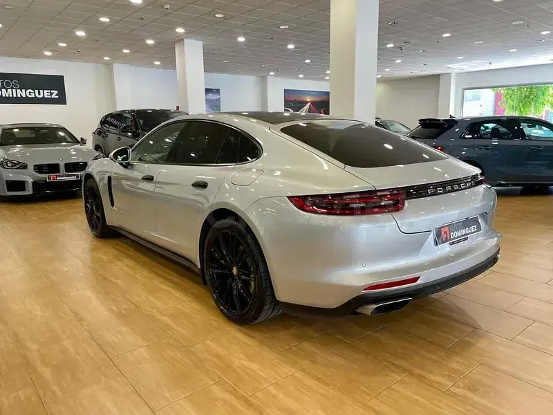 Usado Porsche Panamera 4 E-Hybrid 462 CV (339 kW) 2019 Gris Utilitario