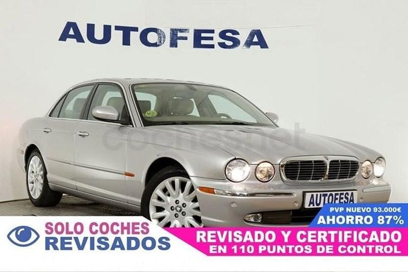 Usado Jaguar XJ8 298 CV (219 kW) 2003 Gris / plata Berlina