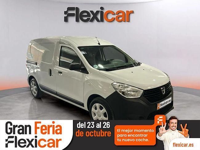 Usado Dacia Dokker Essentiel 95 CV (69 kW) 2021 Negro Monovolumen