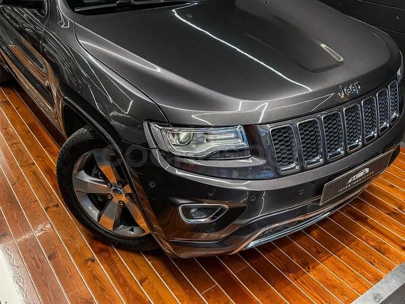 Usado Jeep Grand Cherokee Overland 250 CV (183 kW) 2014 Gris / plata SUV