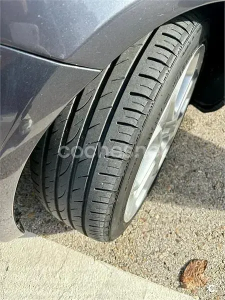 Usado Ford C-MAX S 136 CV (100 kW) 2007 Granate Monovolumen
