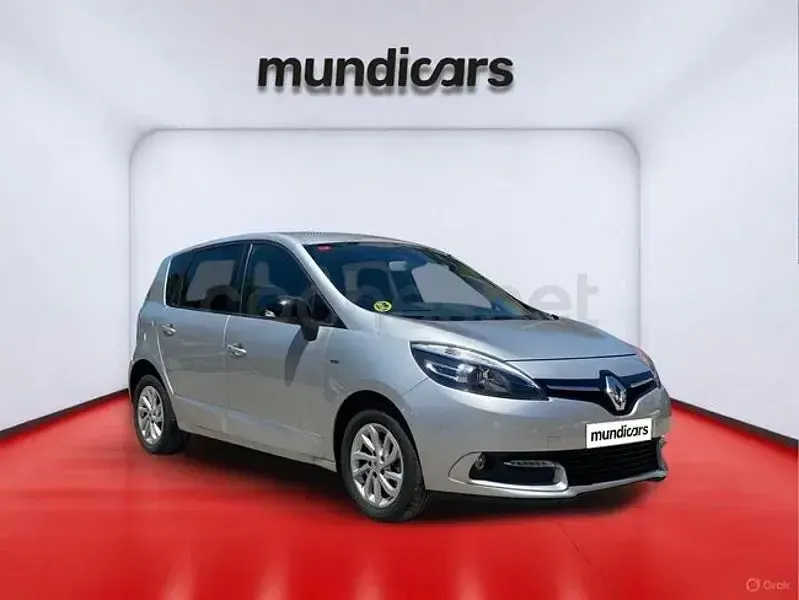 Usado Renault Scénic LIMITED 130 CV (95 kW) 2015 Gris / plata Monovolumen