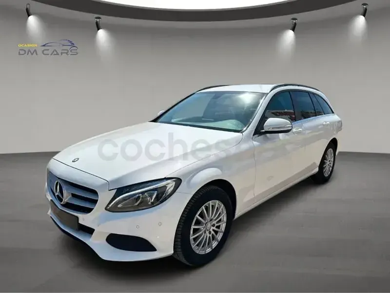 Usado Mercedes C200 Elegance 136 CV (100 kW) 2014 Blanco Familiar