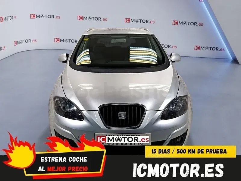 Usado Seat Altea Style 105 CV (77 kW) 2011 Gris / plata Monovolumen