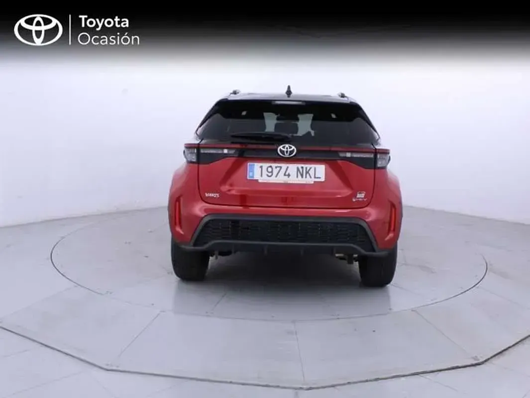 Nuevo Toyota Yaris Cross Sport 132 CV (97 kW) 2026 Rojo SUV