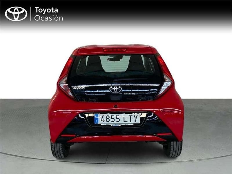 Usado Toyota Aygo X-play 72 CV (52 kW) 2021 Utilitario