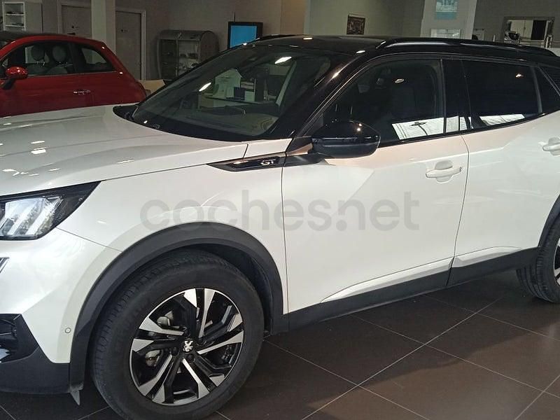 Usado Peugeot 2008 GT 130 CV (95 kW) 2021 Blanco SUV