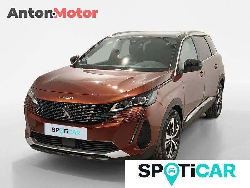 Usado Peugeot 5008 GT 130 CV (95 kW) 2021 Marrón SUV