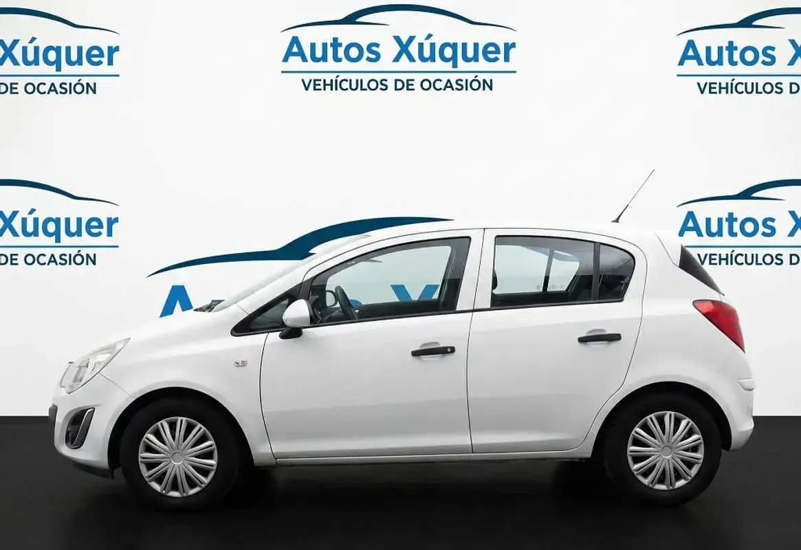 Usado Opel Corsa Selective 75 CV (55 kW) 2013 Blanco Utilitario
