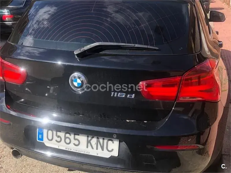 Käytetty BMW 116 Efficient Dynamics 116 HP (85 kW) 2018 Musta Viistoperä