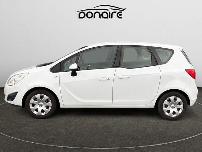Usado Opel Meriva Selective 100 CV (73 kW) 2011 Blanco Monovolumen