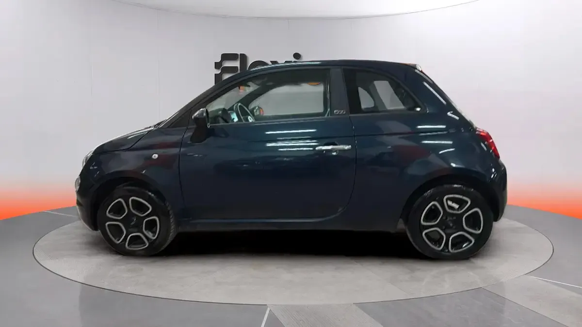 Usado Fiat 500 Club 71 CV (52 kW) 2023 Azul Descapotable