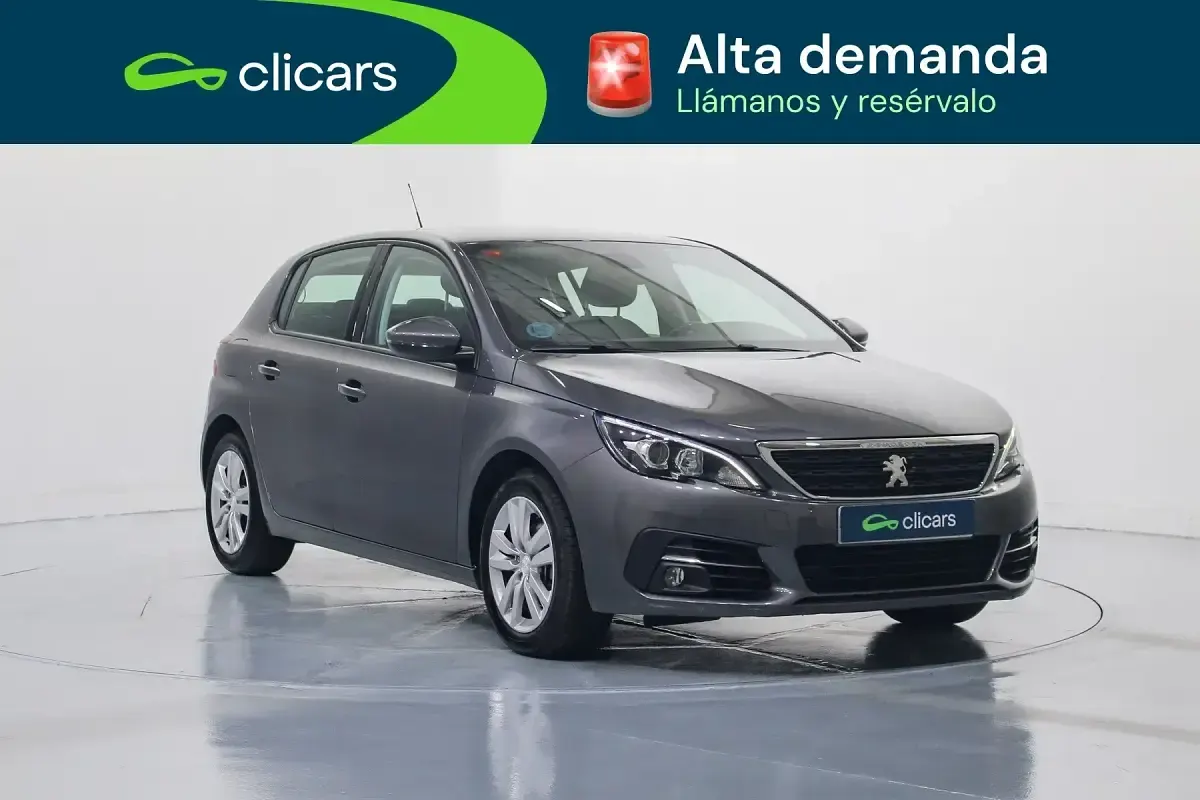 Usado Peugeot 308 Active 130 CV (95 kW) 2021 Gris / plata Berlina