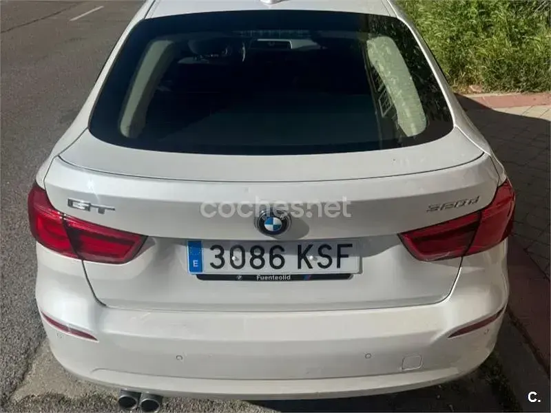Usado BMW 320 190 CV (139 kW) 2018 Blanco Berlina