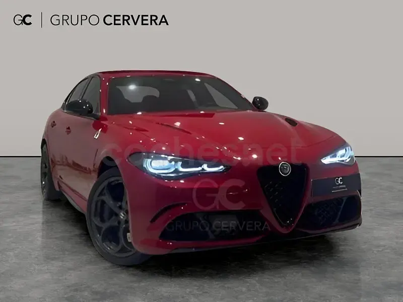 Nuevo Alfa Romeo Giulia Quadrifoglio 520 CV (382 kW) 2025 Rojo Berlina