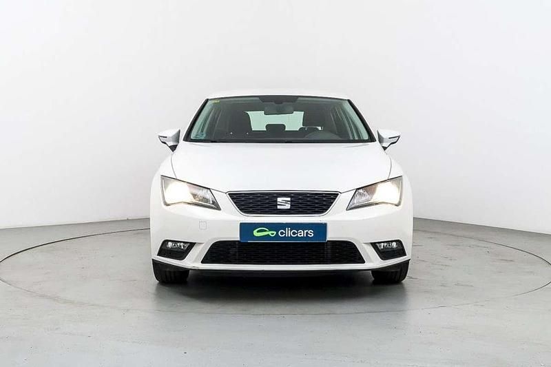 Usado Seat Leon Style 125 CV (91 kW) 2016 Blanco Utilitario
