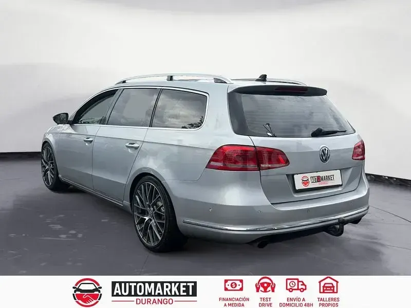 Usado VW Passat Highline 300 CV (220 kW) 2012 Gris / plata Familiar