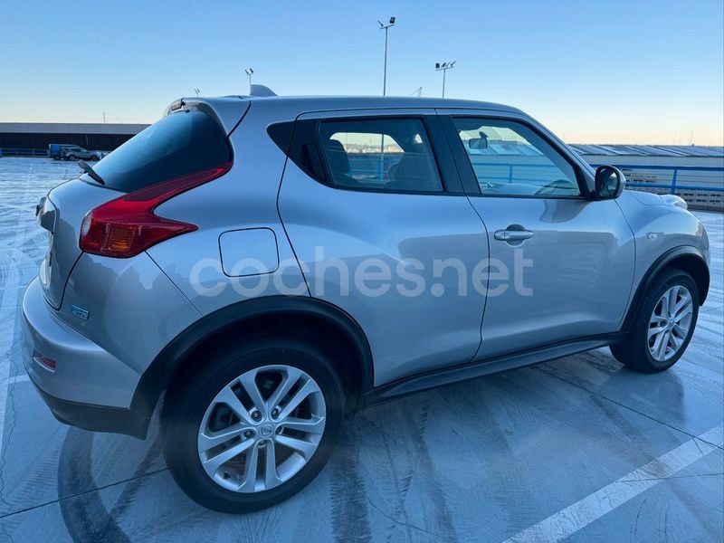 Usado Nissan Juke Acenta 110 CV (80 kW) 2013 Gris / plata SUV