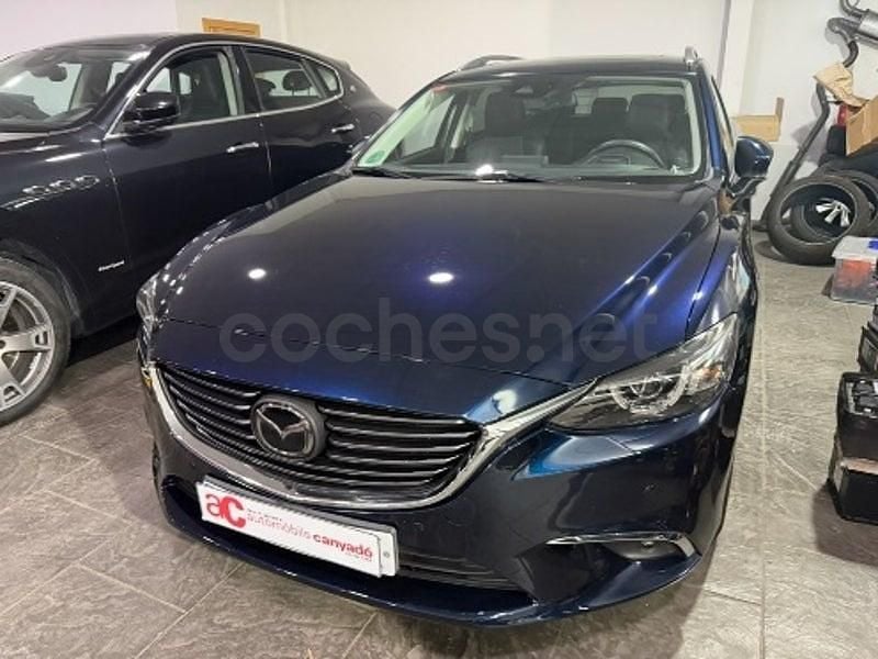 Usado Mazda 6 Luxury 150 CV (110 kW) 2017 Azul Familiar