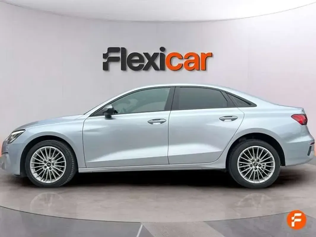 Usado Audi A3 Sportback 116 CV (85 kW) 2022 Gris Utilitario