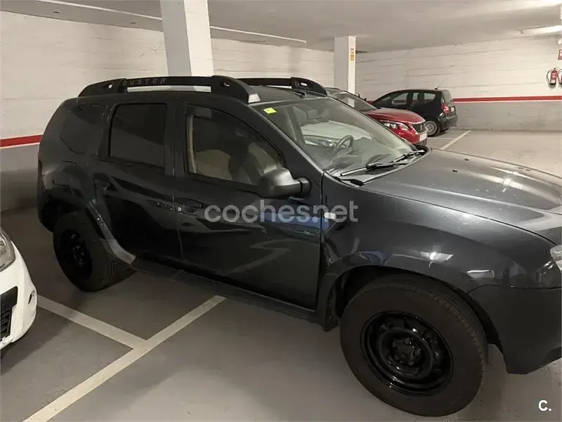 Usado Dacia Duster Ambiance 109 CV (80 kW) 2014 Negro SUV
