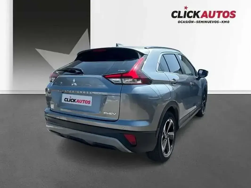 Usado Mitsubishi Eclipse Cross 188 CV (138 kW) 2023 Gris SUV