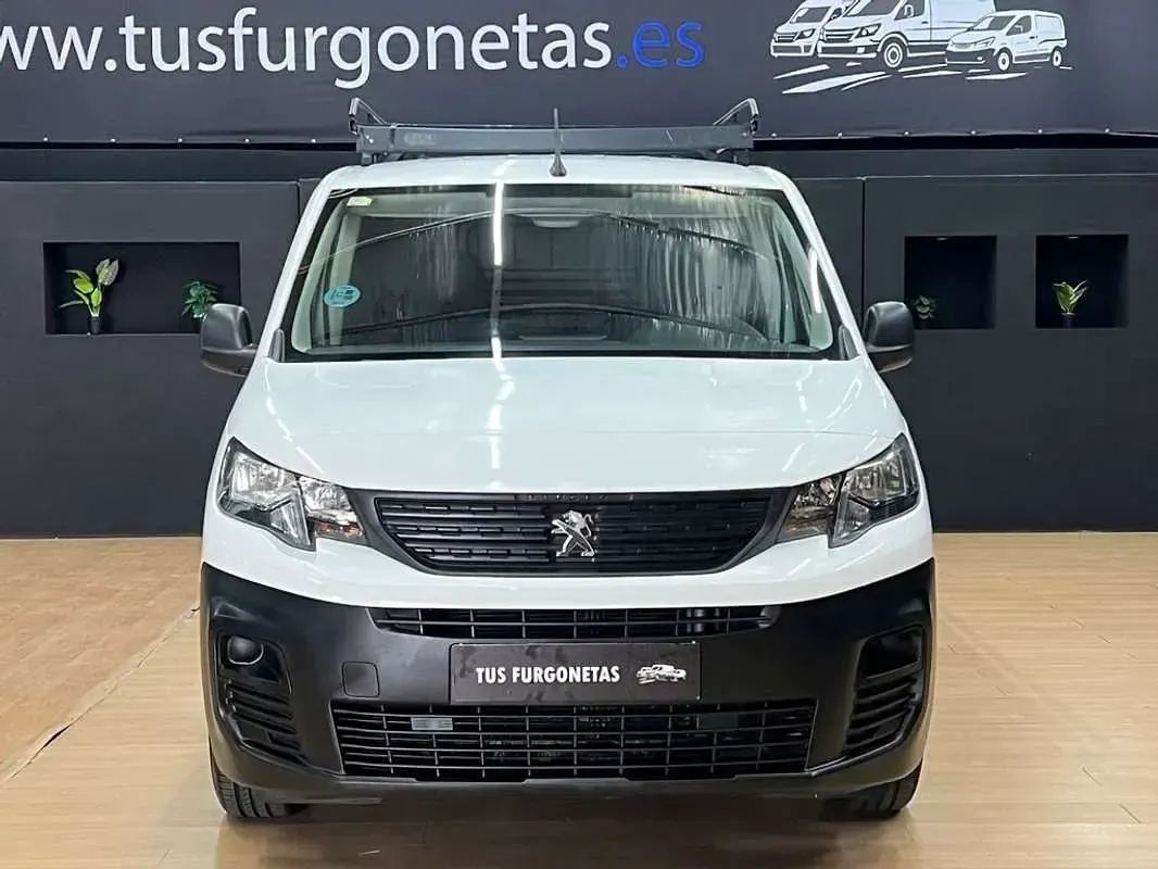 Usado Peugeot Partner S 102 CV (75 kW) 2021 Blanco Monovolumen