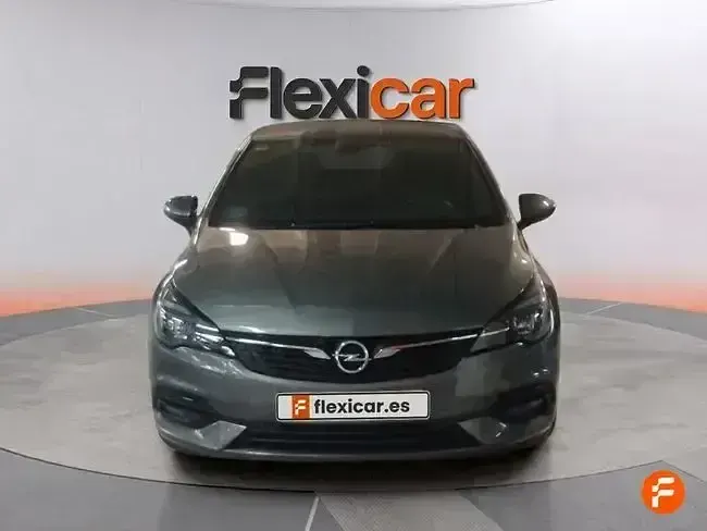 Usado Opel Astra 110 CV (80 kW) 2020 Gris Berlina