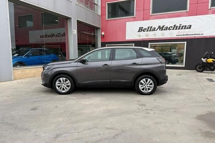 Usado Peugeot 3008 Active 130 CV (95 kW) 2022