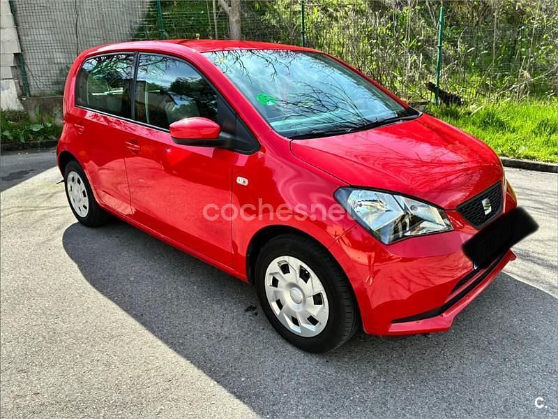 Usado Seat Mii 75 CV (55 kW) 2014 Rojo Utilitario
