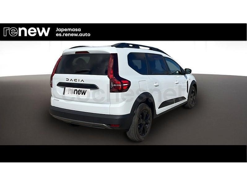 Usado Dacia Jogger Extreme 100 CV (73 kW) 2024 Blanco Monovolumen