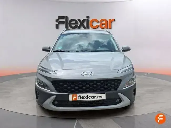 Usado Hyundai Kona 141 CV (103 kW) 2022 Gris SUV
