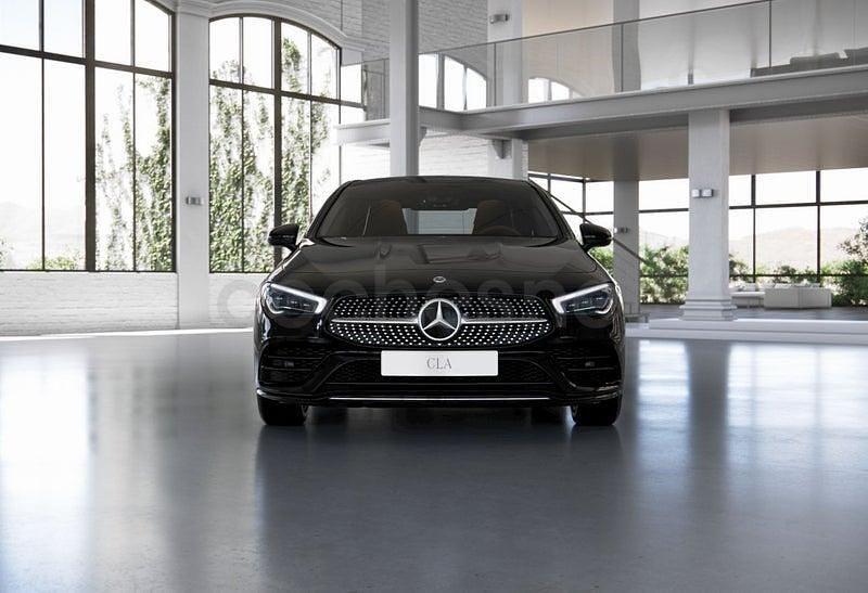 Usado Mercedes CLA200 AMG line 163 CV (119 kW) 2019 Kosmosblack  met. Berlina