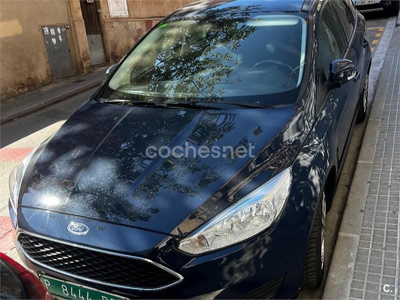 Usado Ford Focus Active 125 CV (91 kW) 2018 Azul Familiar