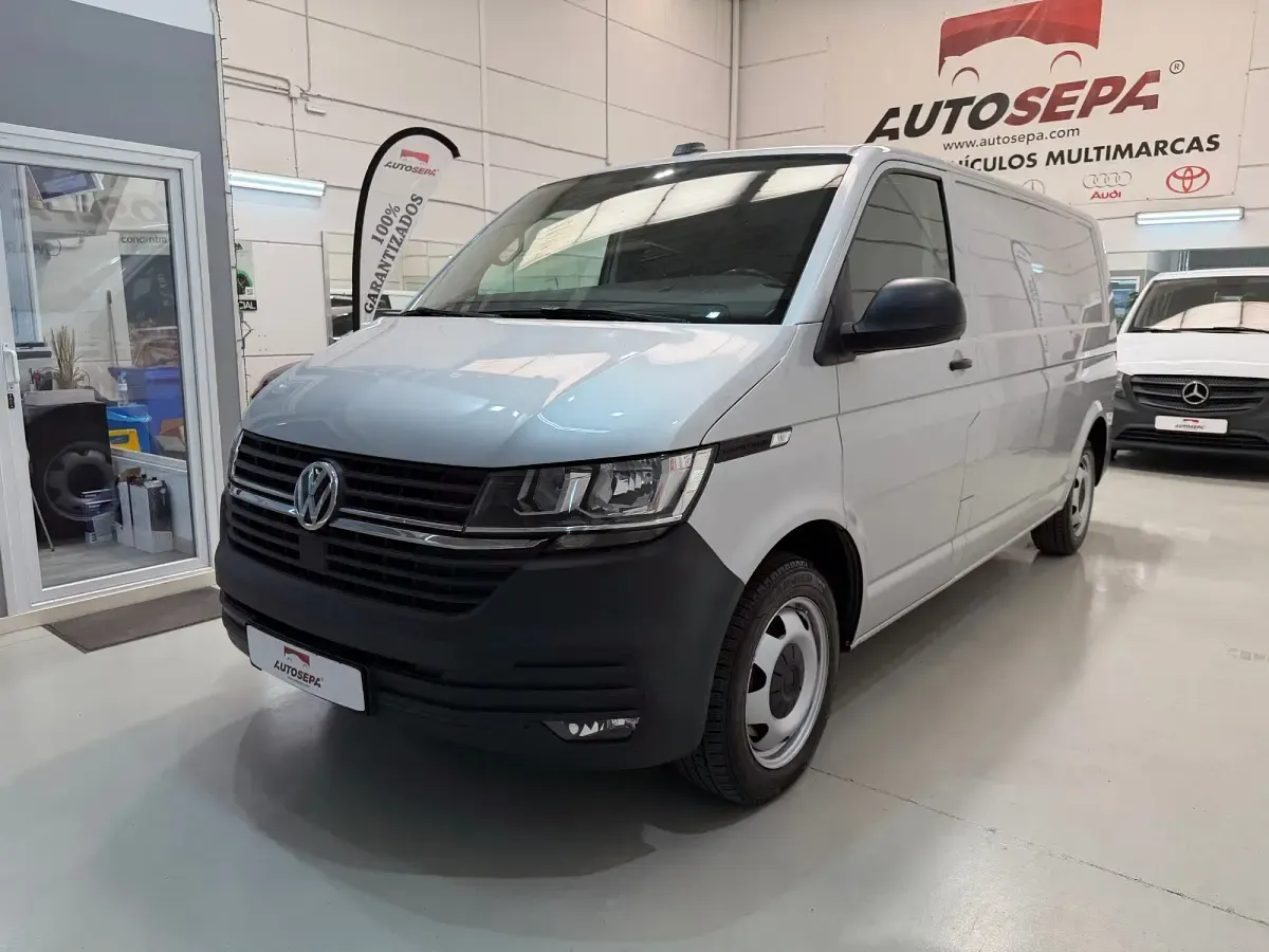 Usado VW T6.1 150 CV (110 kW) 2022 Gris Van